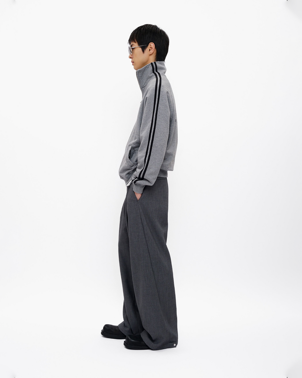 Classic Pleated Wide-Leg Trousers