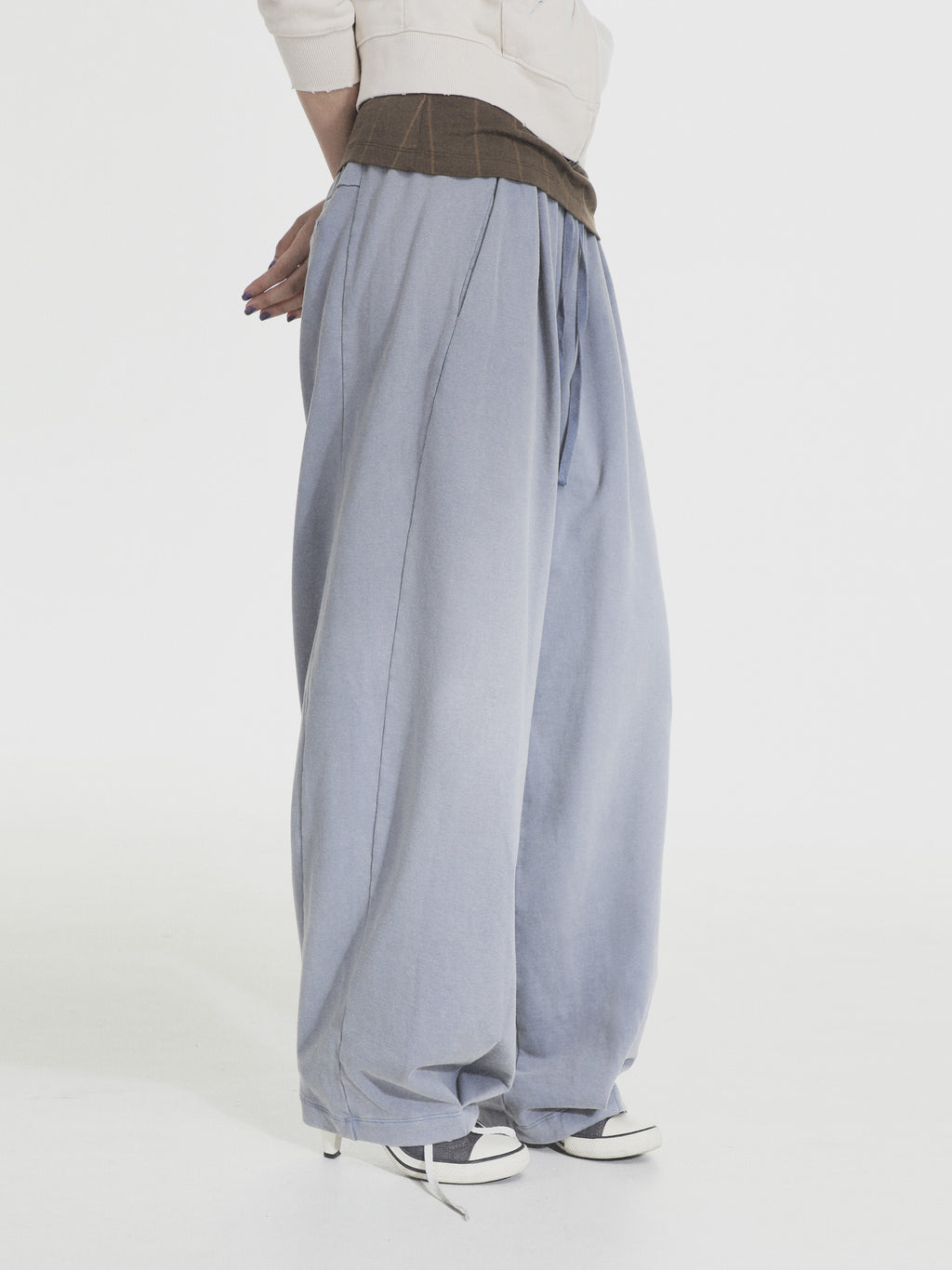 8 Patch Inverted Pleated Sweatpants
