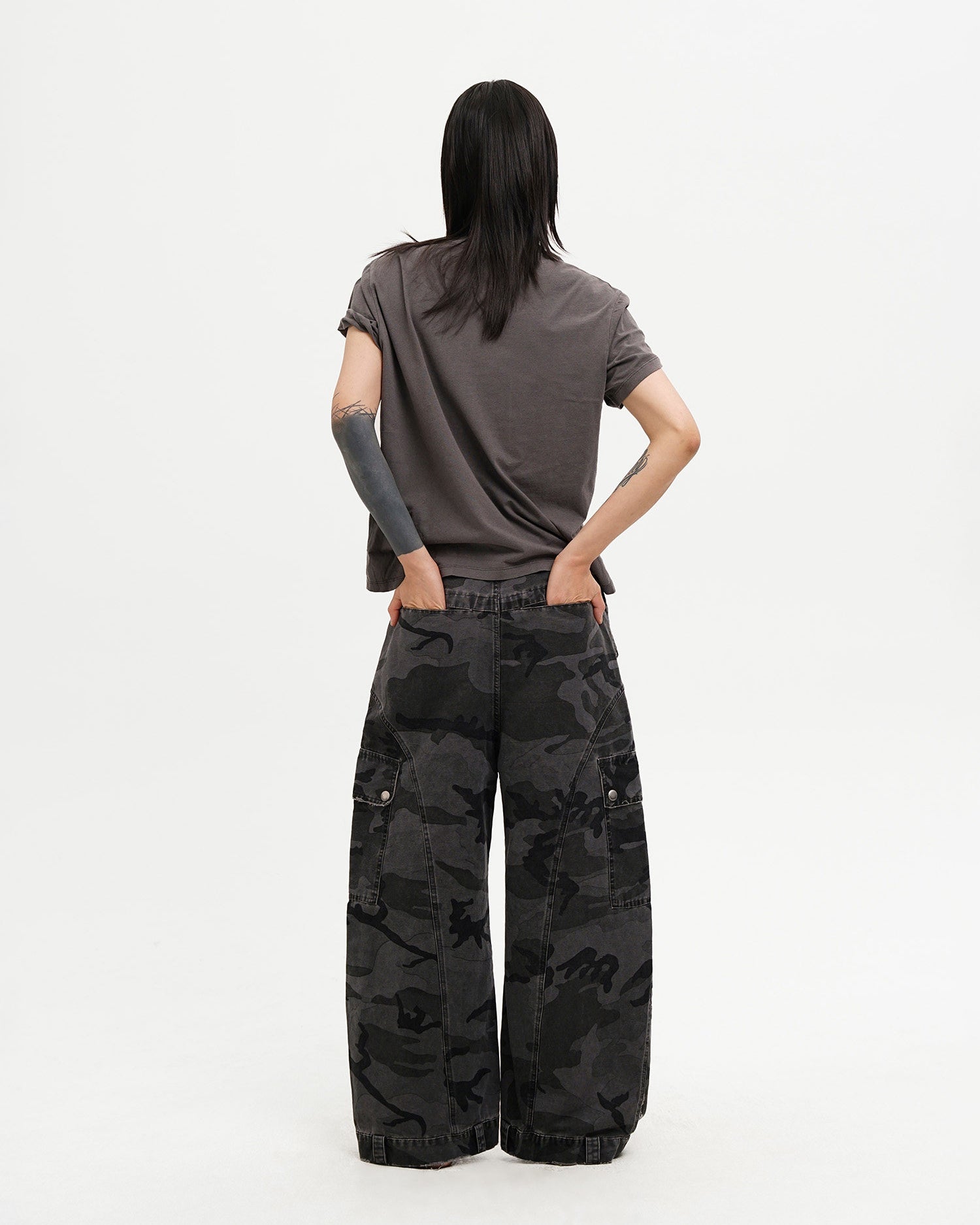Washed Camo Curved Cargo Pants