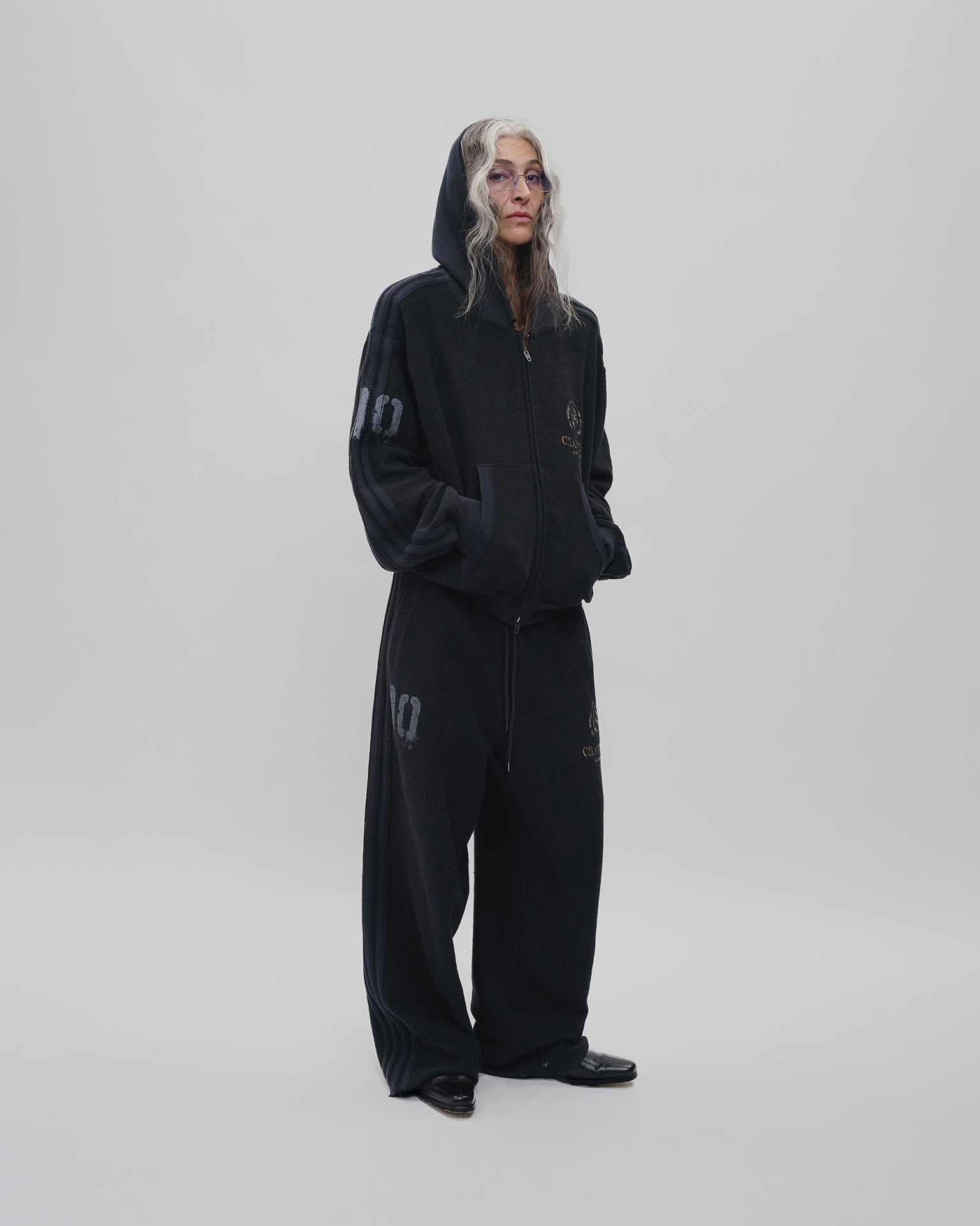 Champion Exclusive Wide-Leg Sweatpants