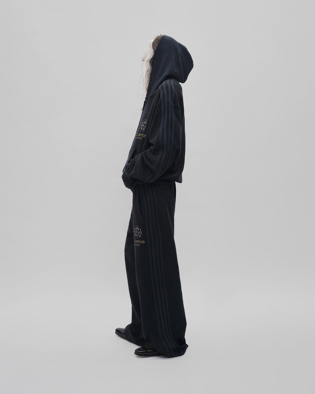 Champion Exclusive Wide-Leg Sweatpants