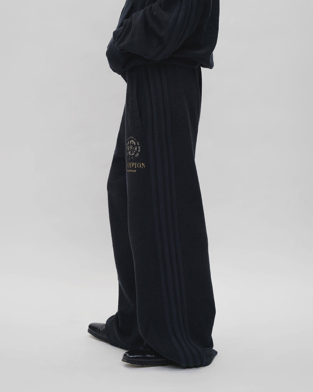 Champion Exclusive Wide-Leg Sweatpants