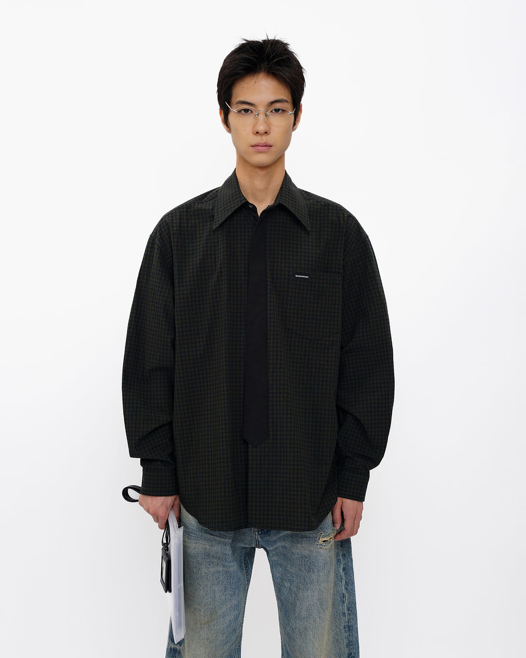 Oldschool Oversized Tie Shirt