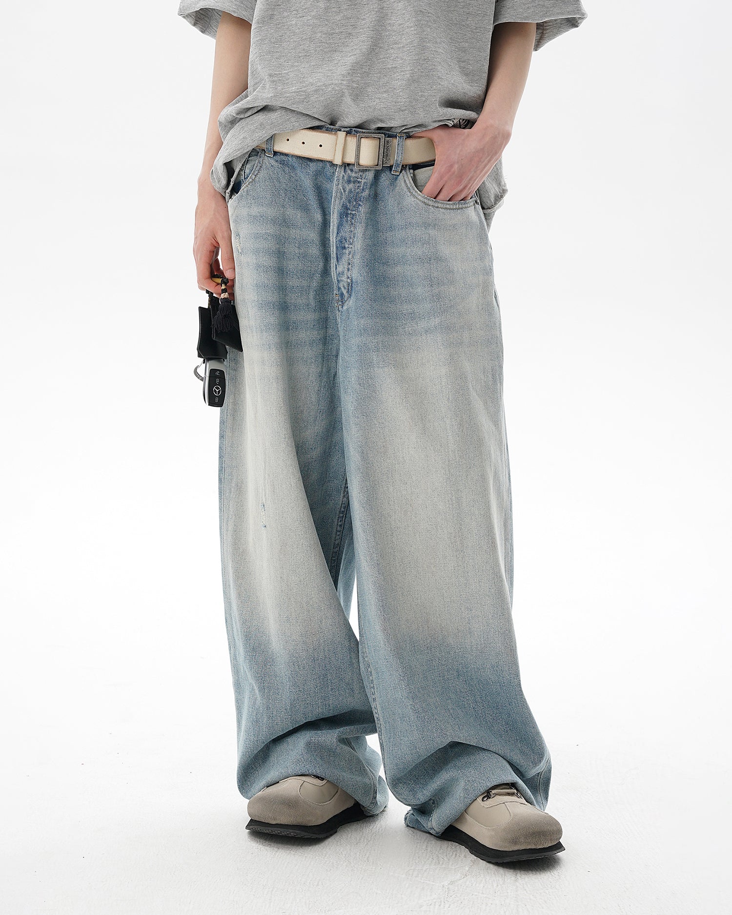 Multi-Process Smeared Dirty Jeans