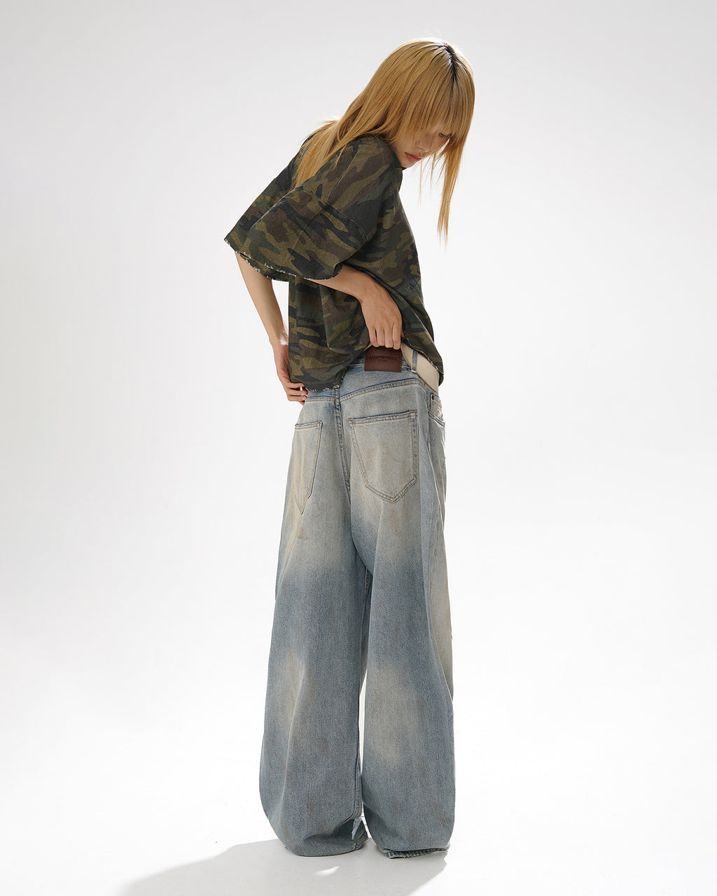 Multi-Process Smeared Dirty Jeans