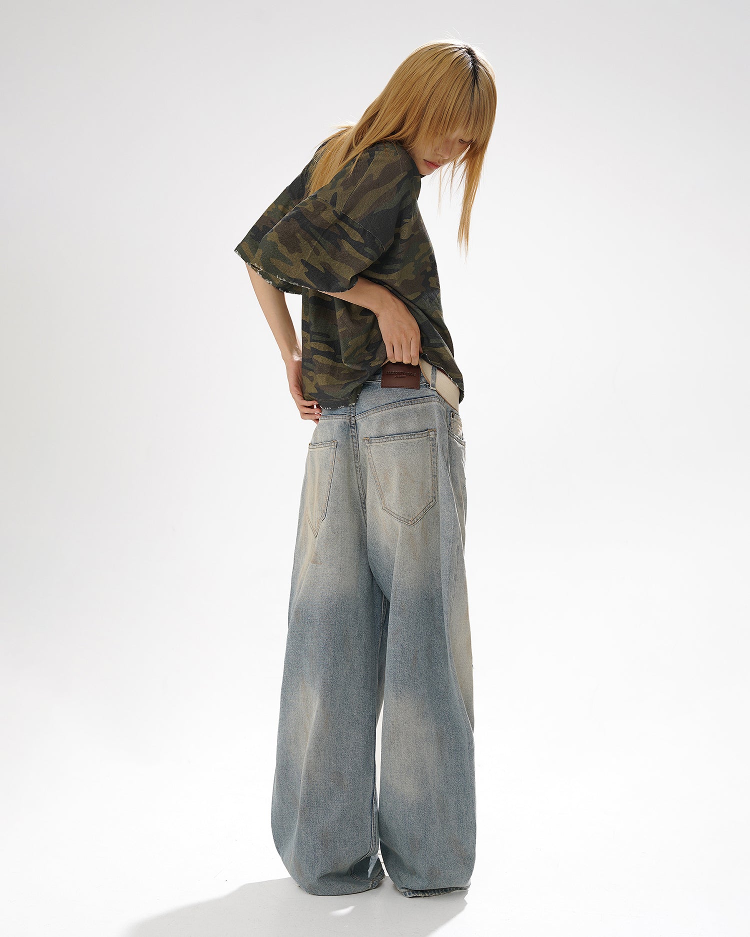 Multi-Process Smeared Dirty Jeans