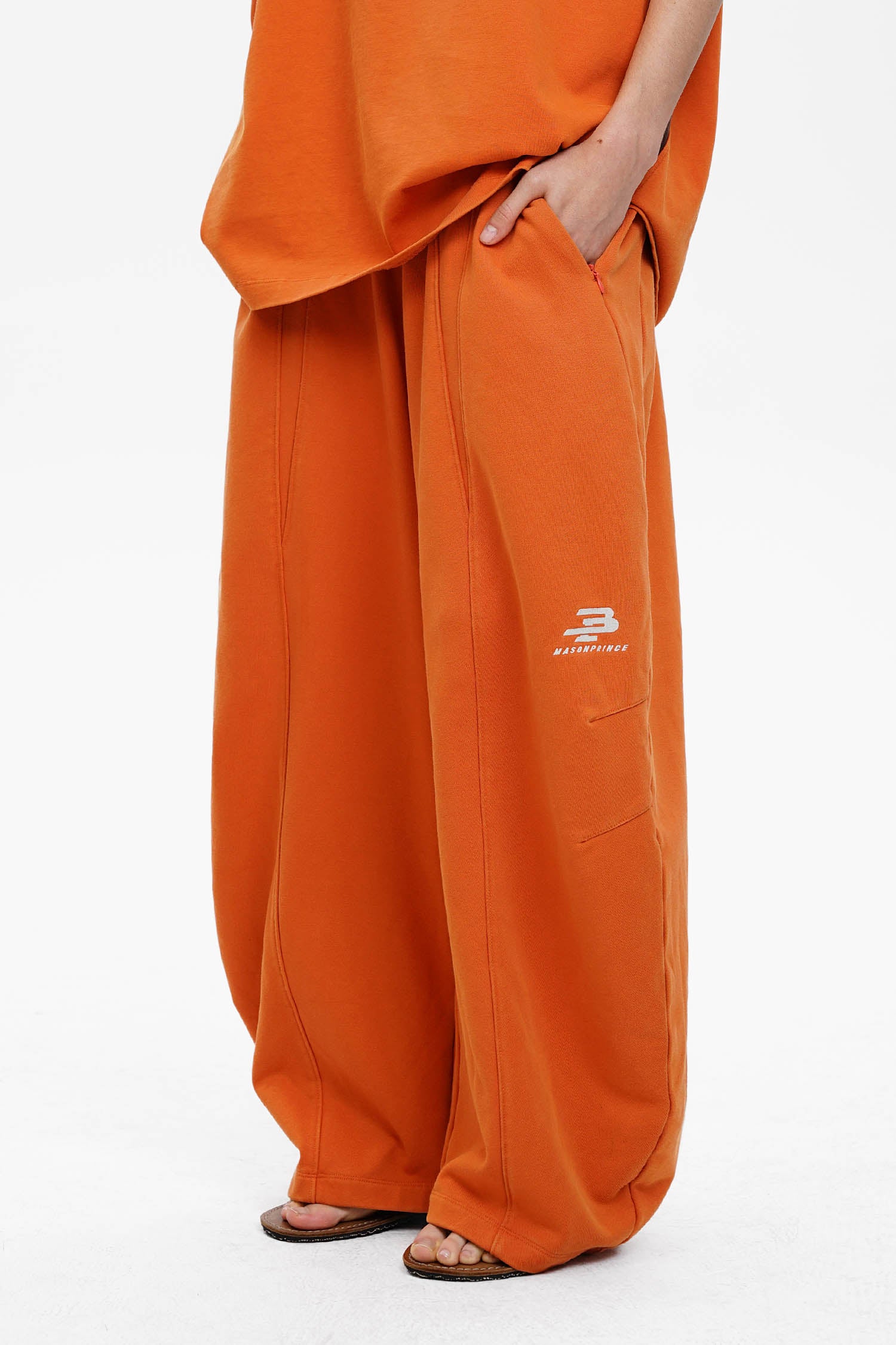 N°8 Series Sweatpants