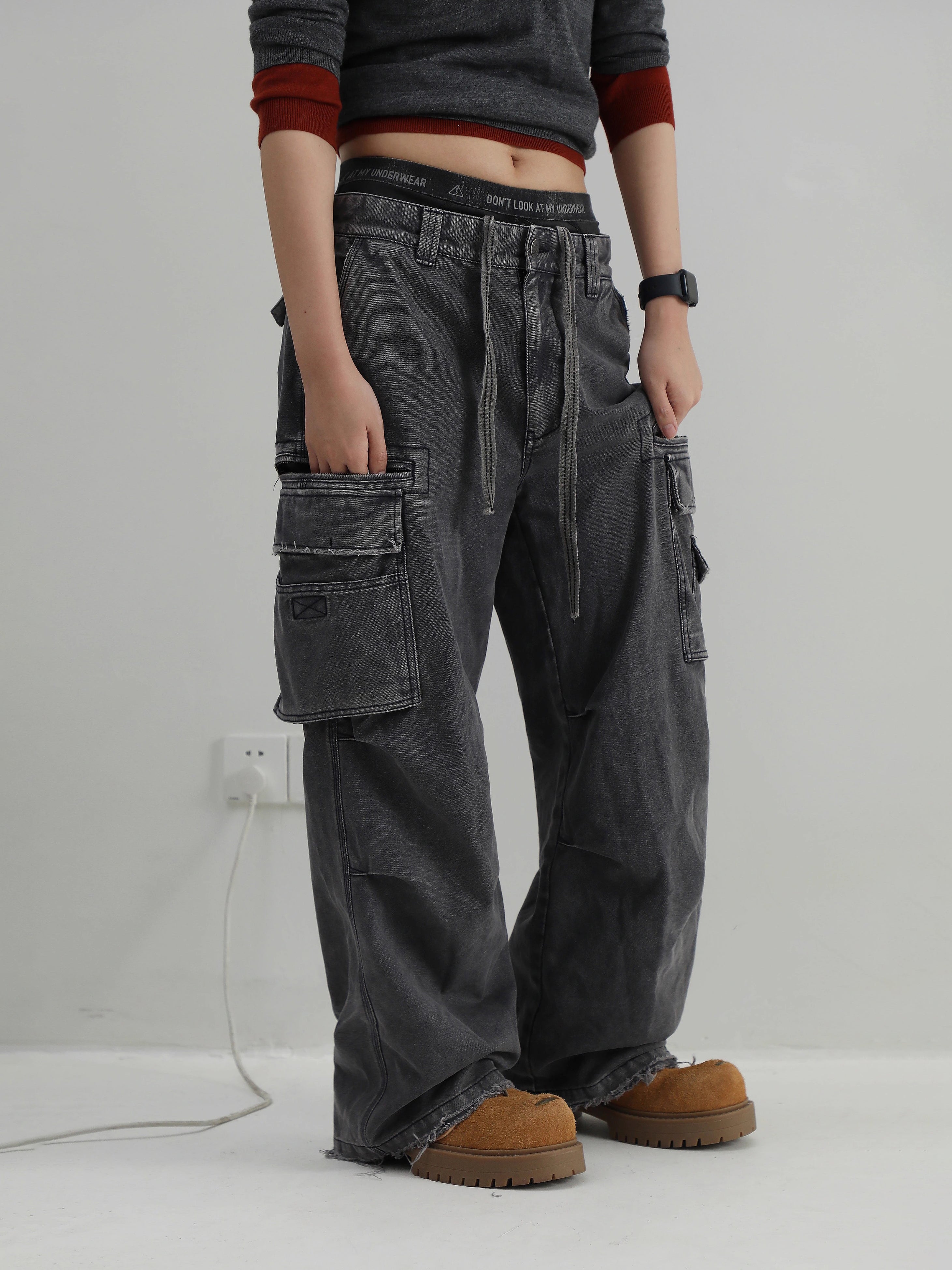 Detailed Riche Cargo Pants